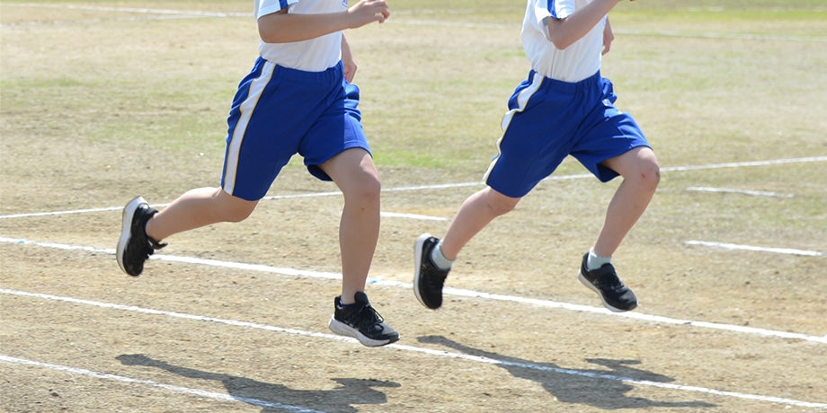 子どもの足の成長を守る